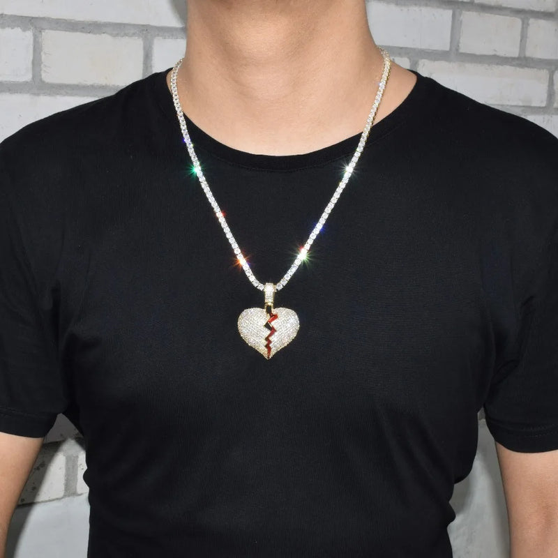 Collier et pendentif en forme de cœur brisé