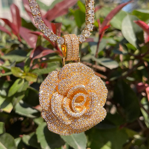 Collier avec Pendentif fleur de Rose